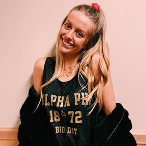 Meet your Posher, Hannah